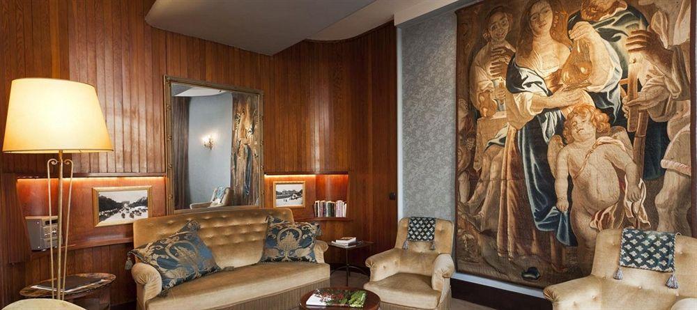 Du Quai Voltaire Hotel Parijs