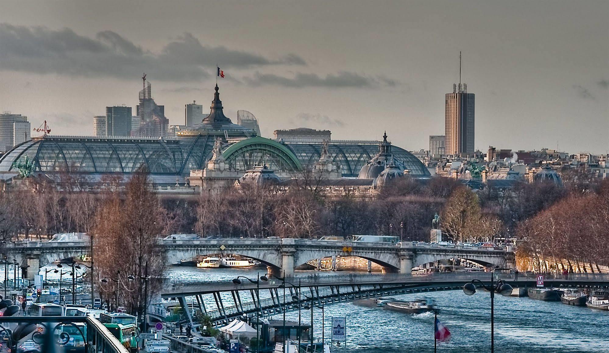 Du Quai Voltaire Hotel Parijs